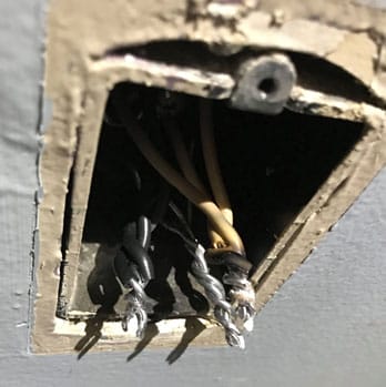Exposed aluminum wiring